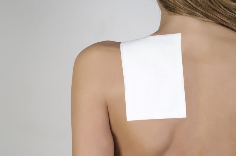 Trattamento di faccia della pelle di problema di uomo