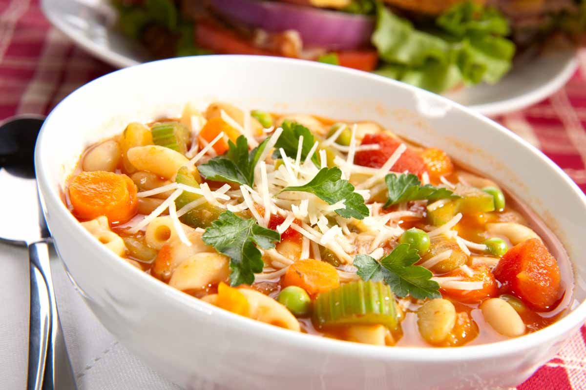 Aspetti nutrizionali della dieta del minestrone