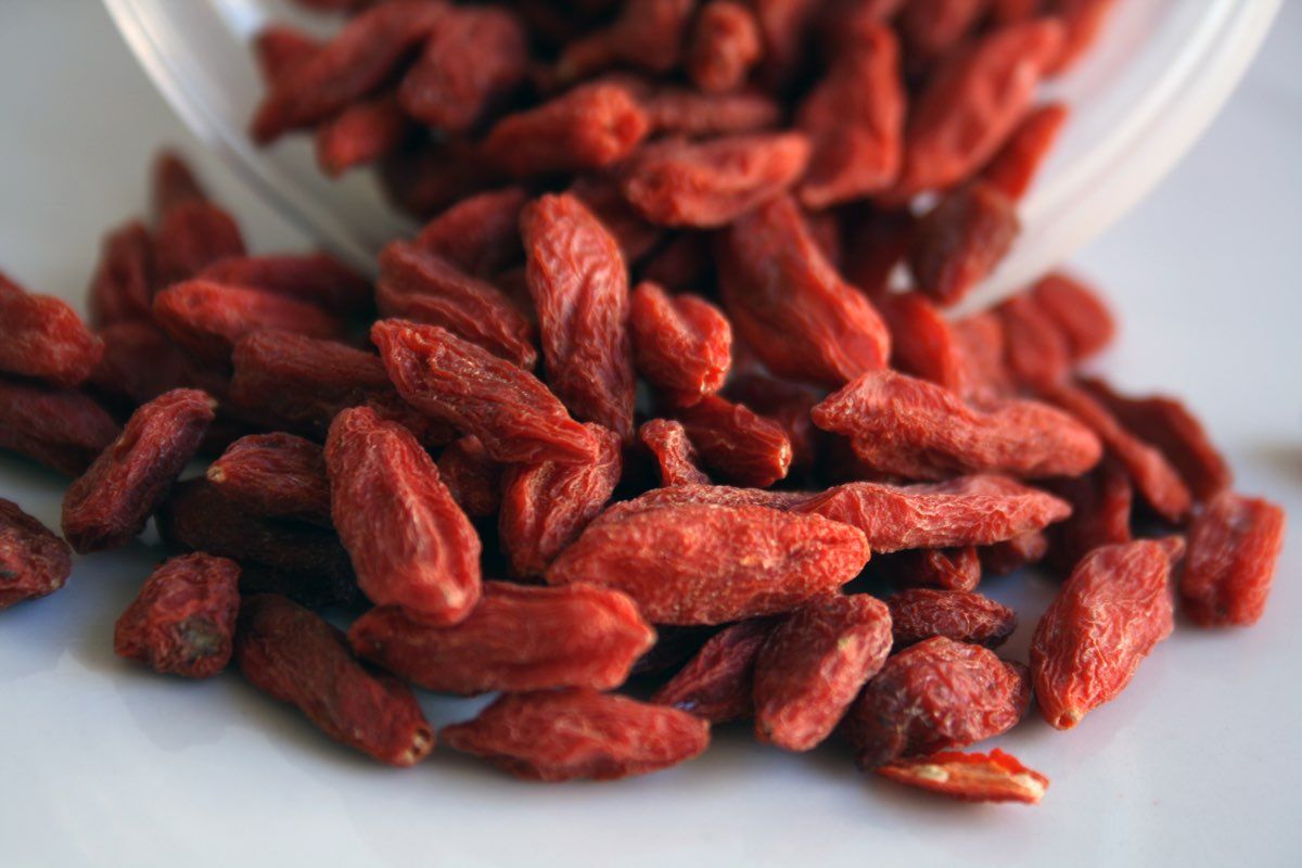 preparazione in cucina delle bacche di goji