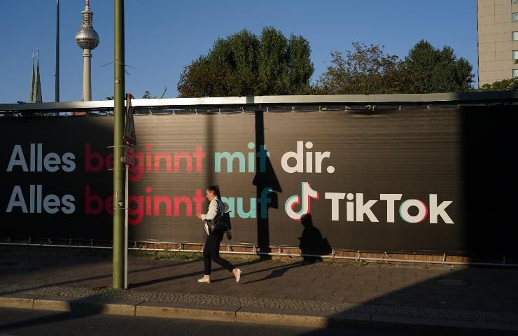 scoppia amore tik tok accade impensabile