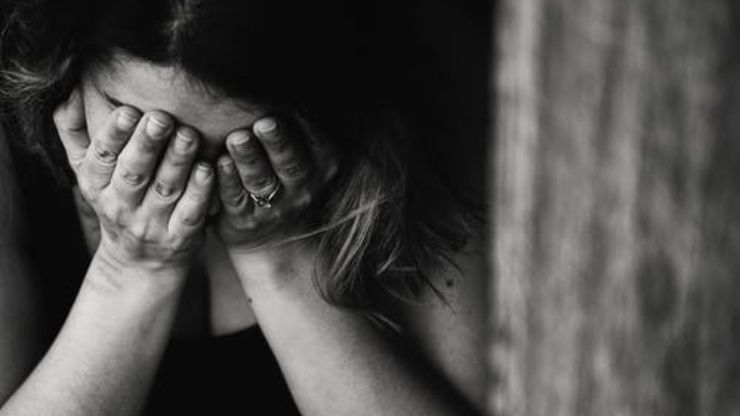 ragazza troppo grassa per fare commessa rinuncia lavoro