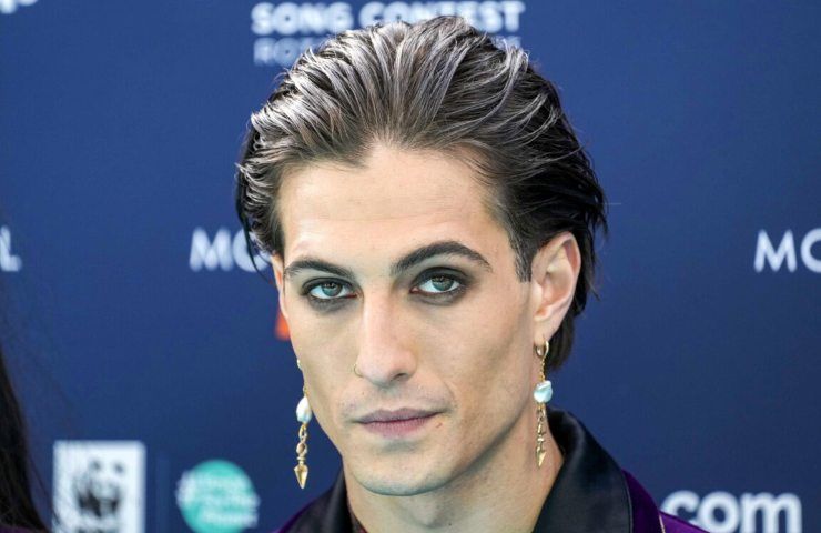 La risposta di Damiano al commento di Emma Damiano dei Måneskin risponde ad Emma