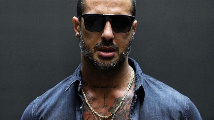 fabrizio corona schiamazzi notturni Fabrizio Corona polizia