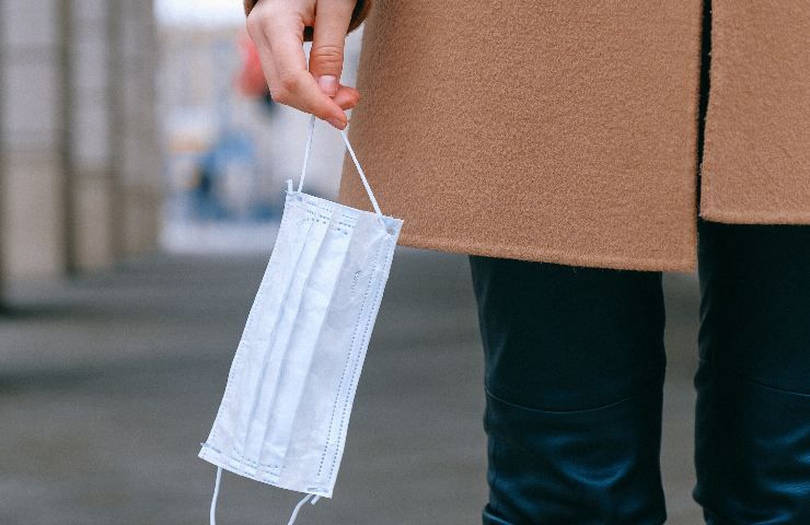 L'unica soluzione per evitare chiusure e contagi quarta ondata covid