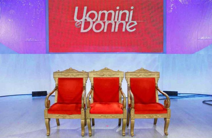 corteggiatore Uomini e Donne sorella