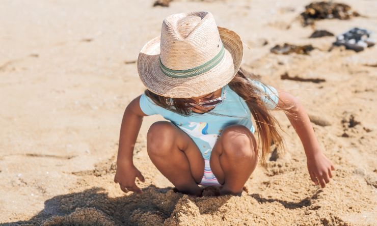 bambini e giochi da spiaggia