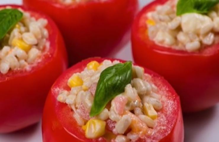 Benedetta Rossi pomodori freddi ripieni