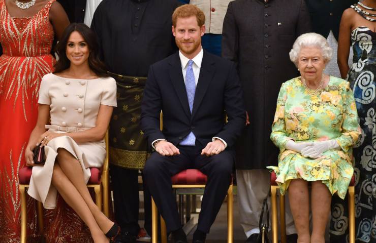 Il rapporto di Meghan con la corona secondo Morton