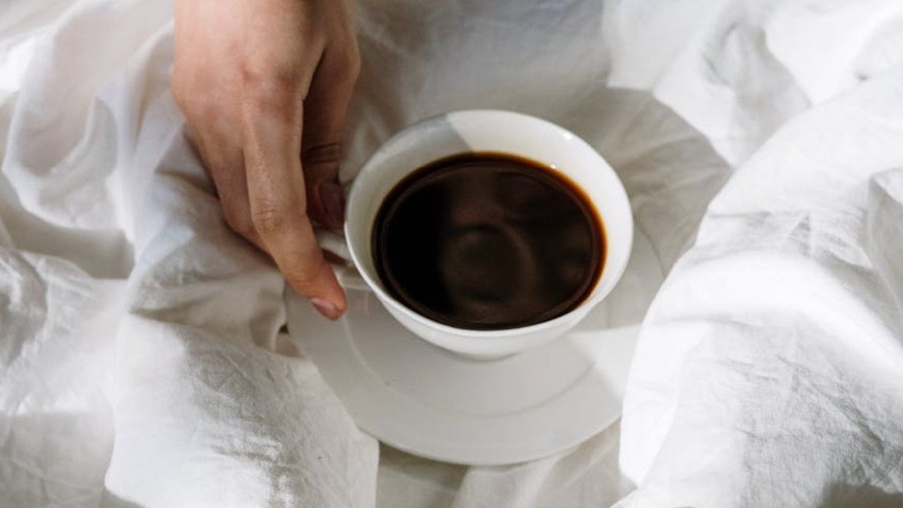 Bere caffè a stomaco vuoto