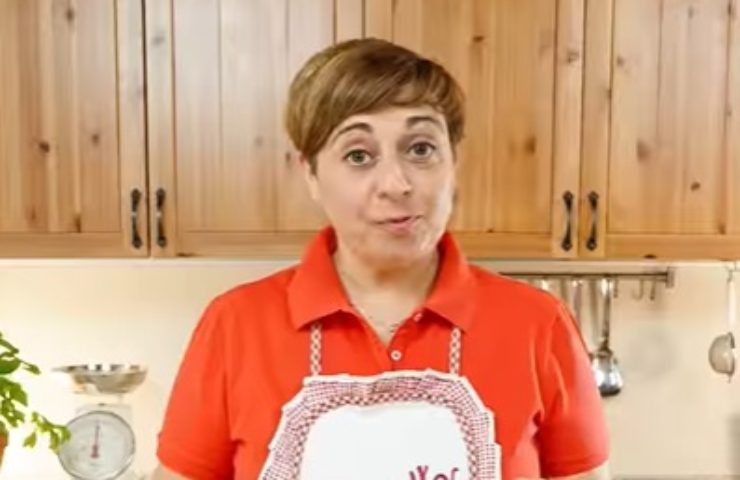 Petto di pollo alle cipolle rosse Benedetta Rossi