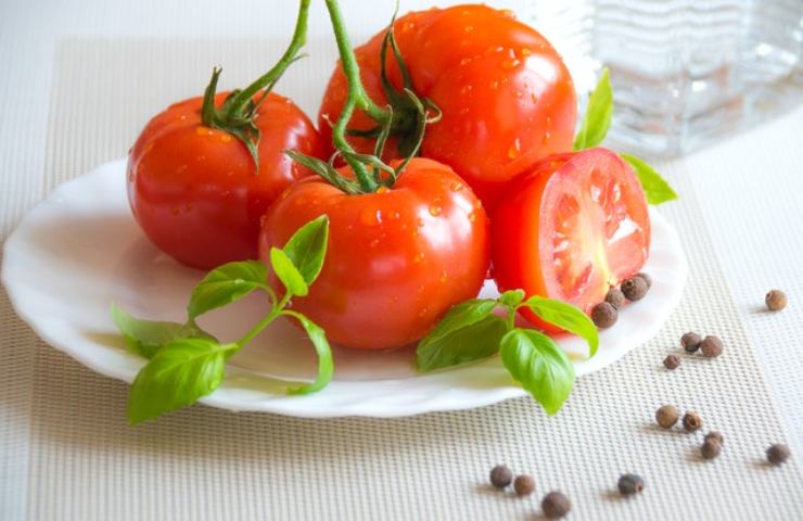 Pomodori conservati in frigo