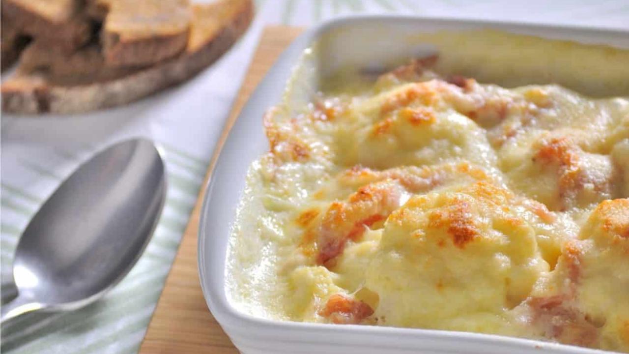 Cavolfiore gratinato al forno ricetta 190 kcal