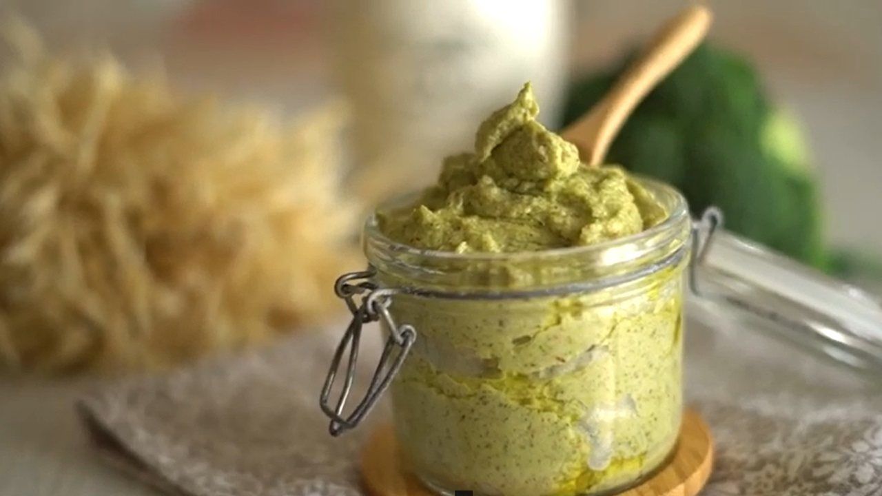 Come fare pesto di broccoli e noci