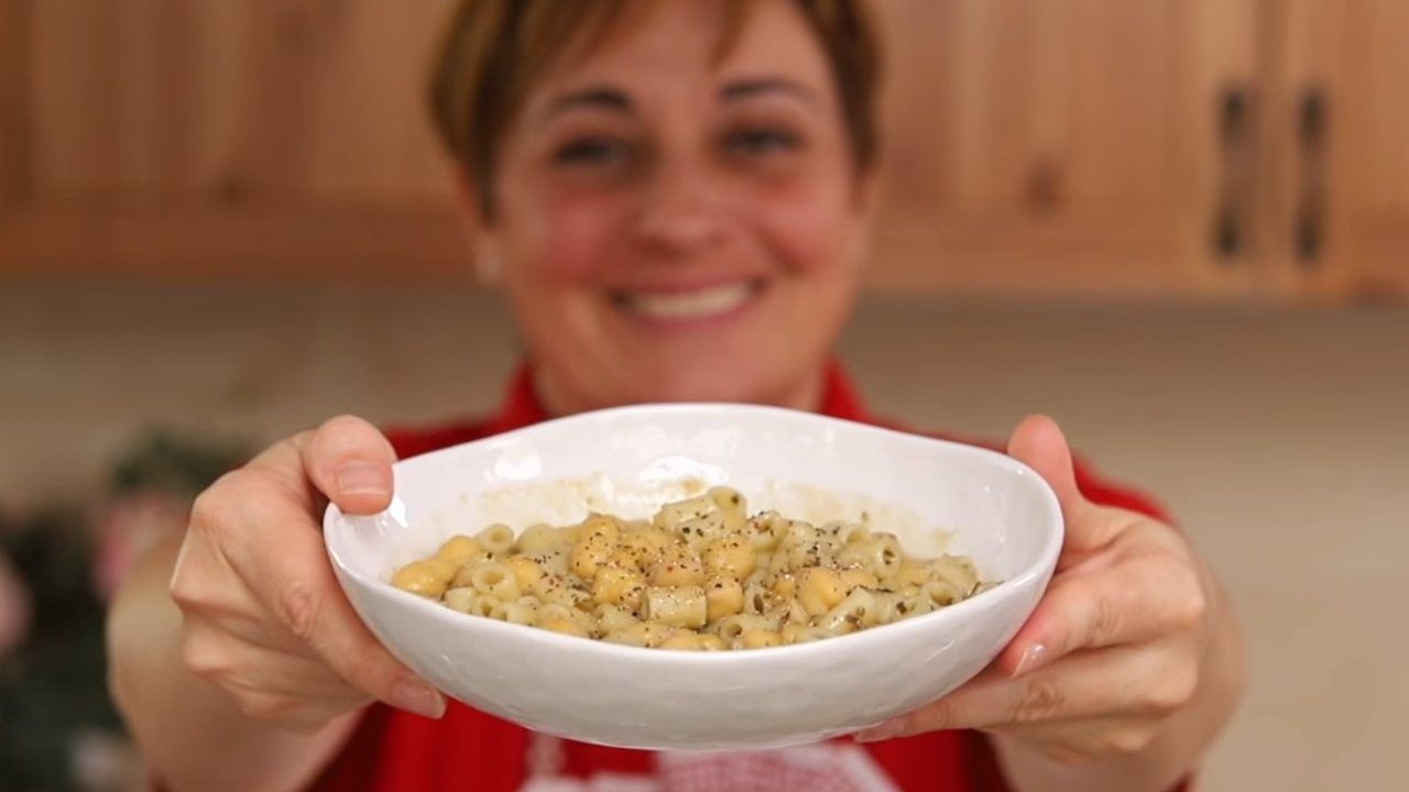 Pasta e ceci cremosa, il trucco segreto di Benedetta Rossi