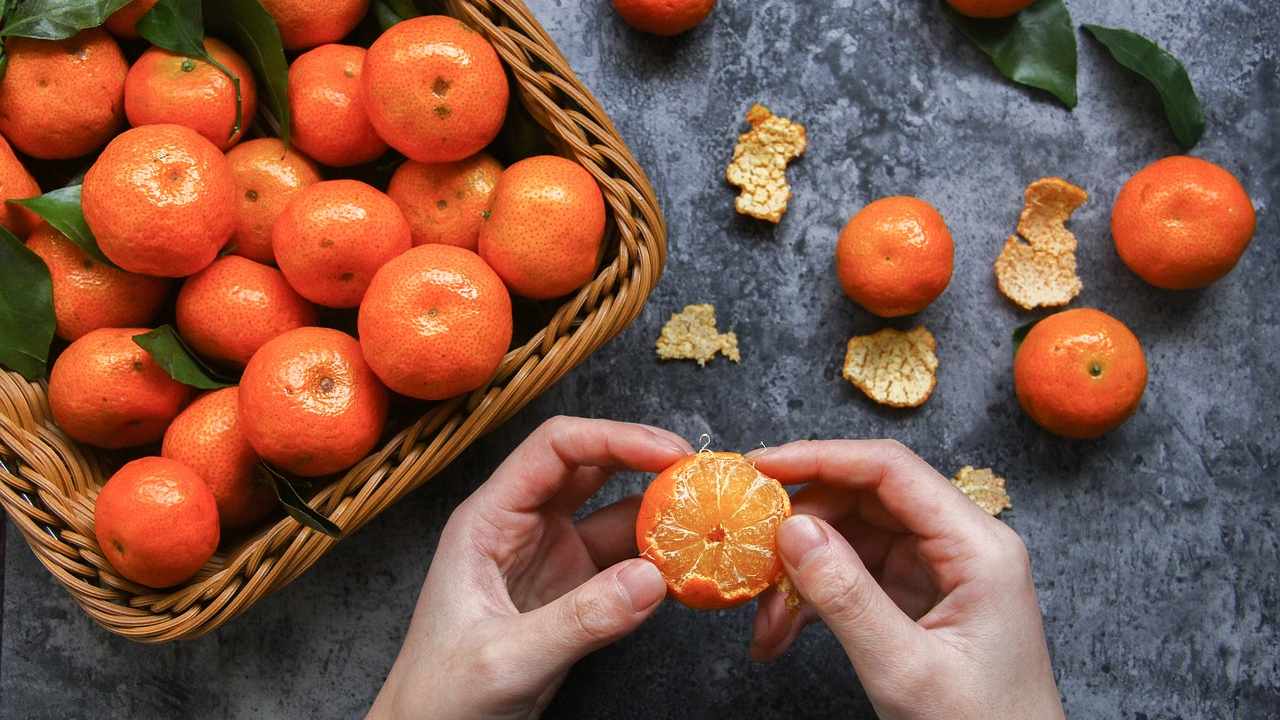 Bucce di mandarino, non gettarle
