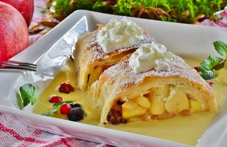 strudel mele savoiardi