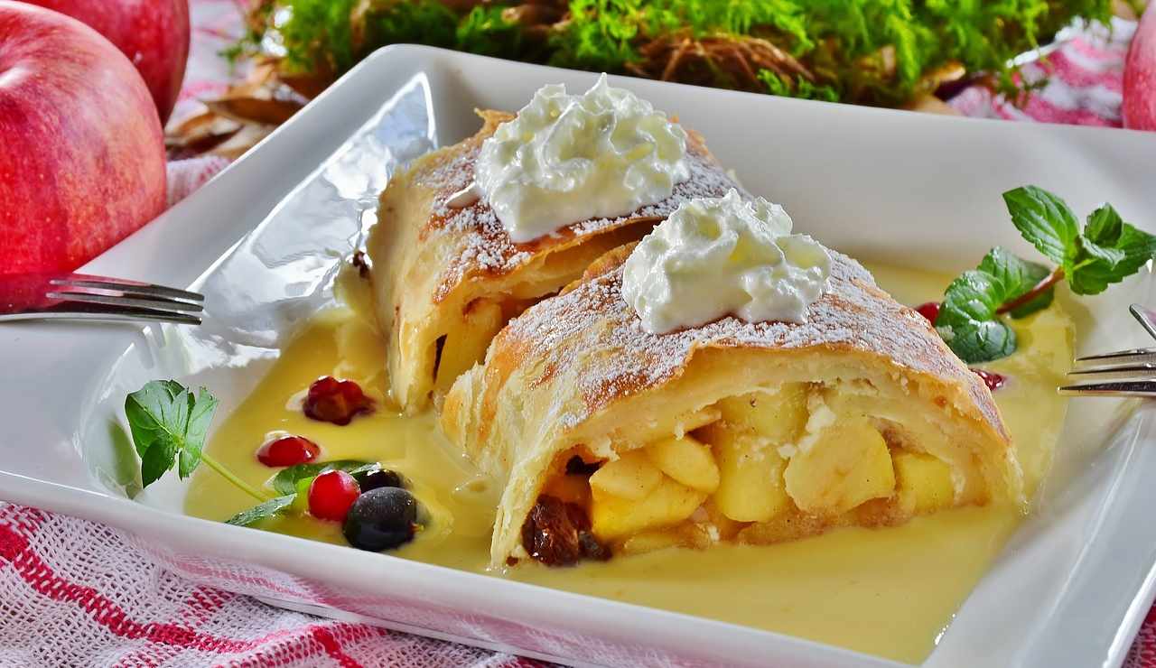 strudel mele savoiardi