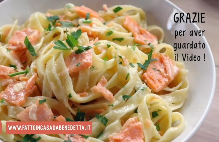 Tagliatelle salmone e panna