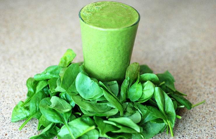 Spinach, vegetable smoothie