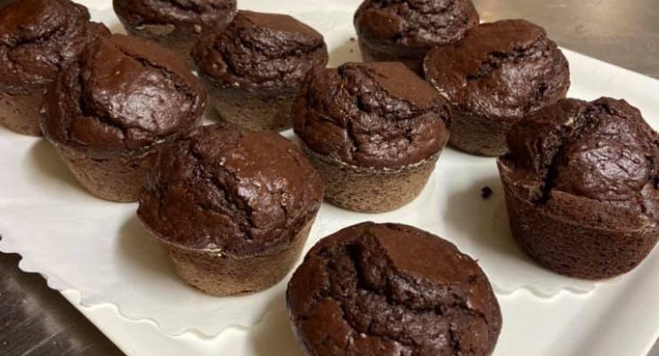 Muffin al cioccolato con farina di riso in friggitrice aria