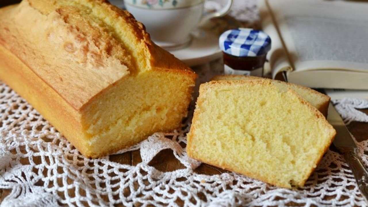 Fare Plumcake alla ricotta morbido