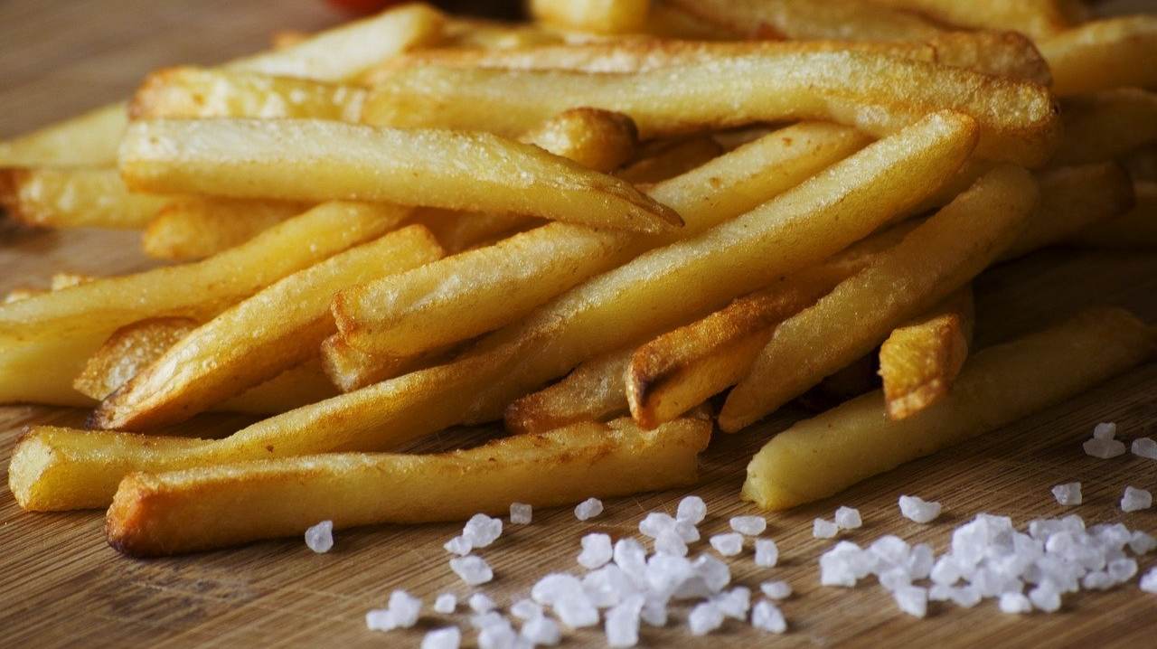 Tra i cibi che creano più dipendenza_ le patatine fritte