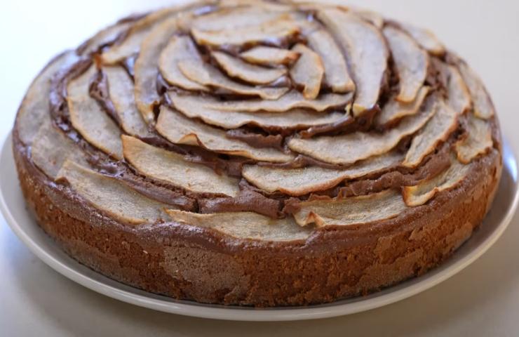 Torta allo yogurt cioccolato e pere