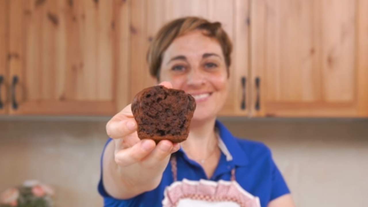 Muffin al cioccolato, colazione e merenda golosa con Benedetta Rossi