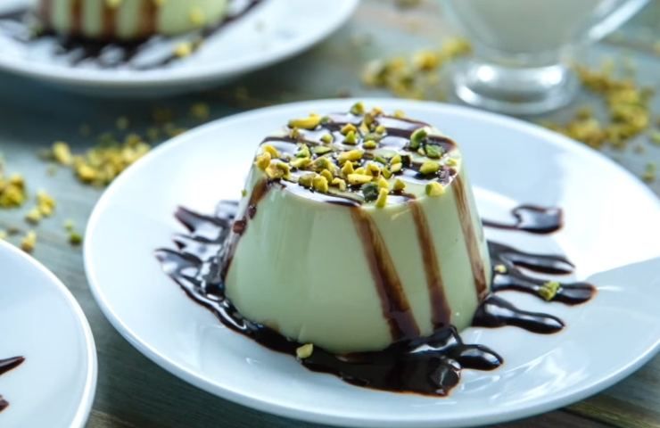 Panna cotta al pistacchio