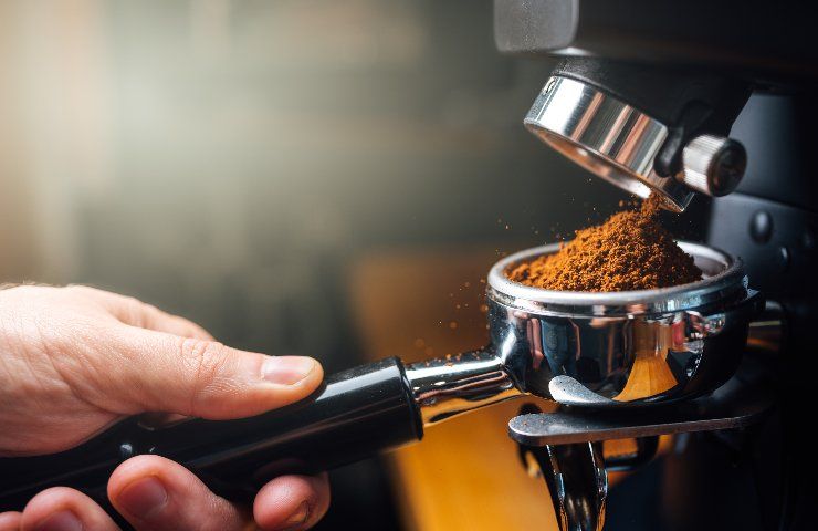 Riscaldare il caffè fa male alla salute