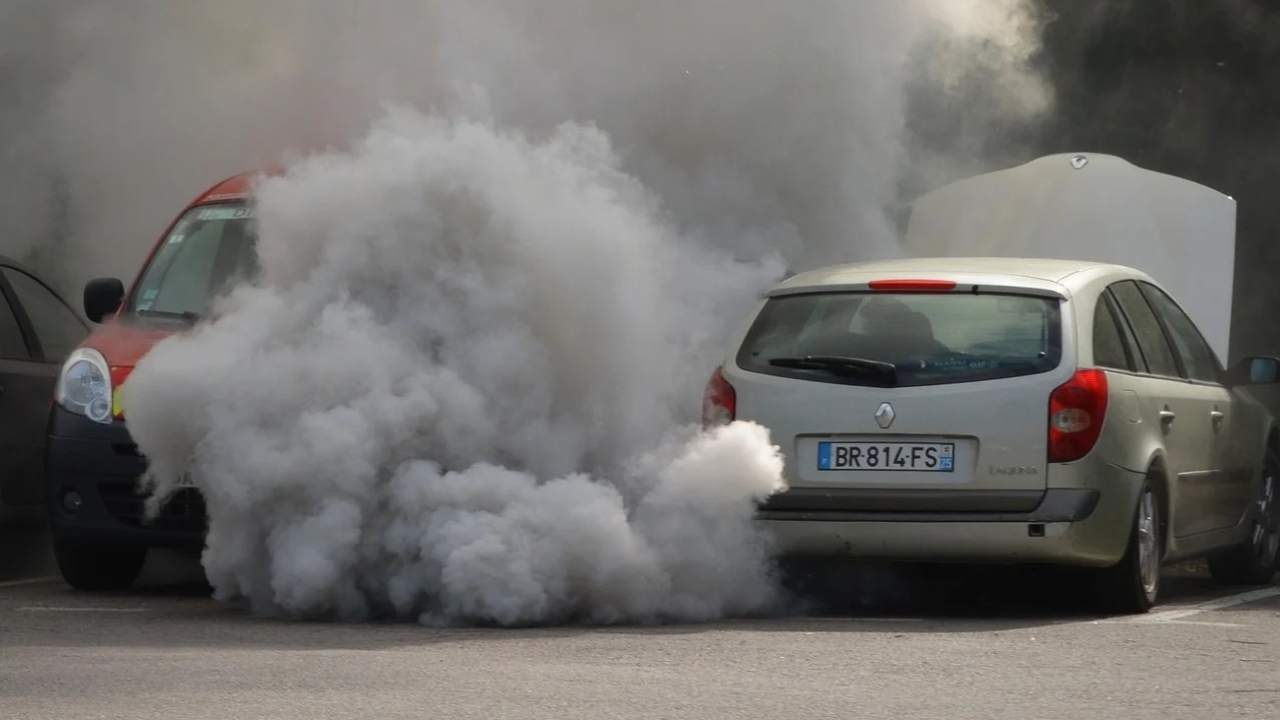 Blocco auto per l'inquinamento
