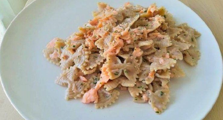 Farfalle salmone e yogurt Facebook