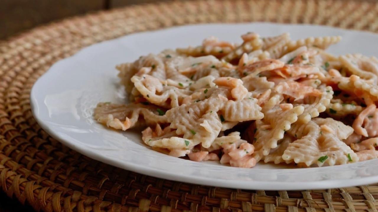 Farfalle salmone e yogurt