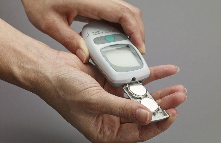 Glucometer to check blood sugar peaks