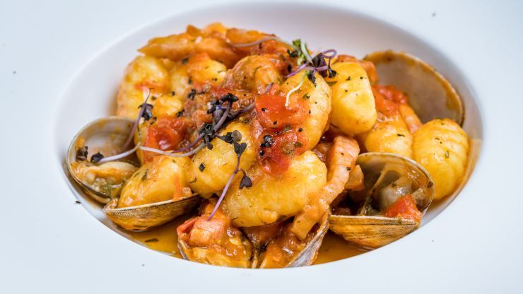 Gnocchi viola ai frutti di mare