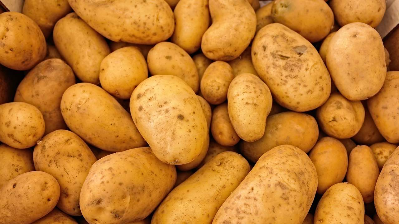 patate buttare segni