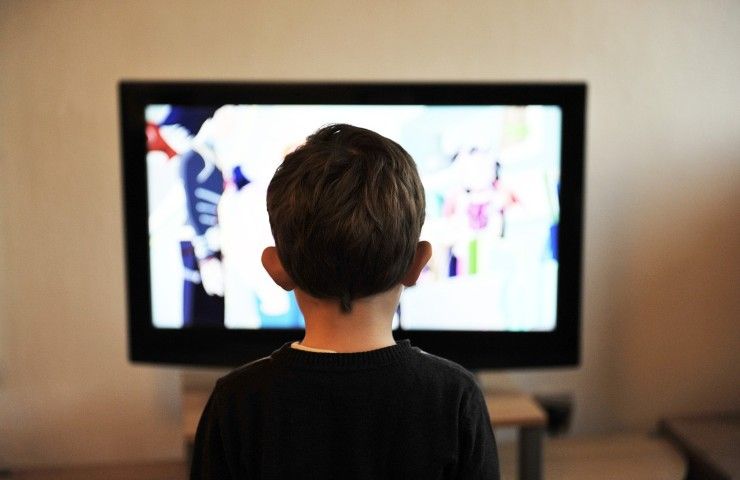 Stasera in tv venerdì 10 dicembre 2021