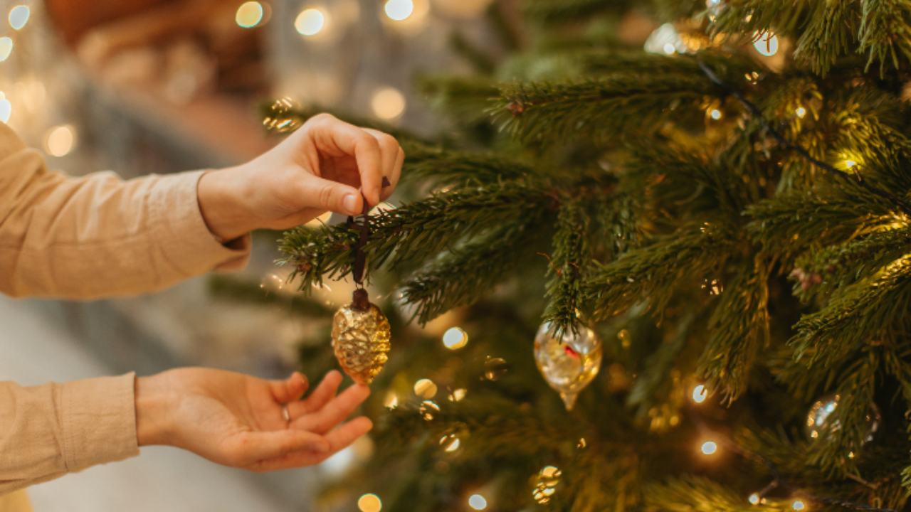 come rendere albero di Natale più pieno