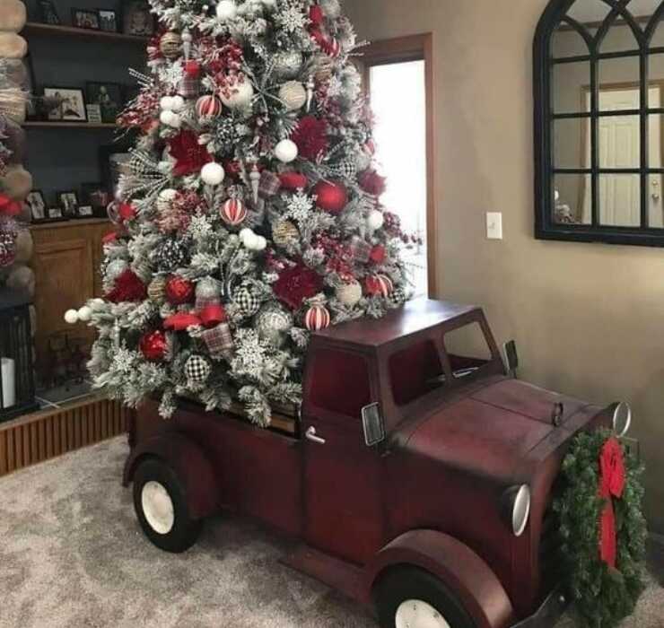 decorazioni sotto albero