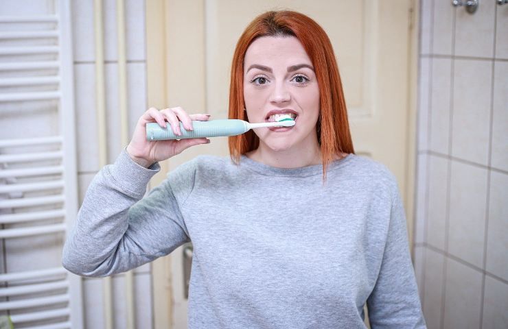 Come lavare correttamente i denti