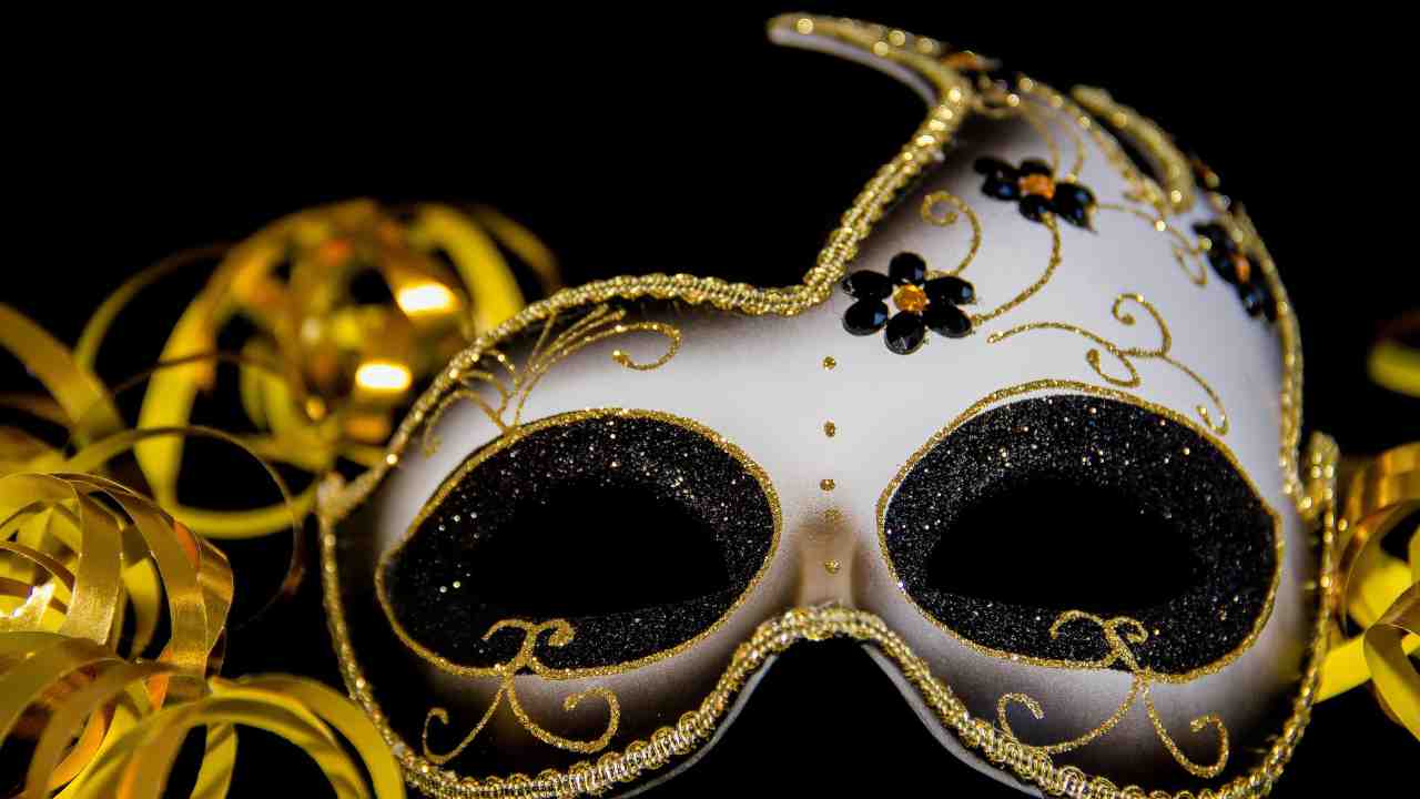 6 idee per una festa di carnevale in maschera