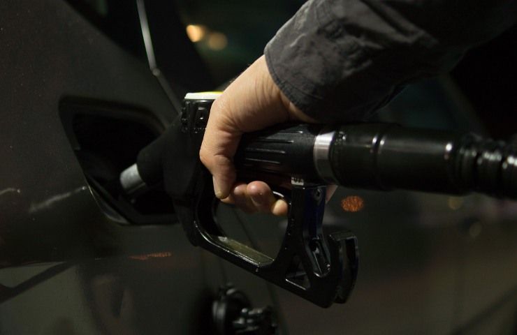 Aumento dei prezzi di benzina e diesel