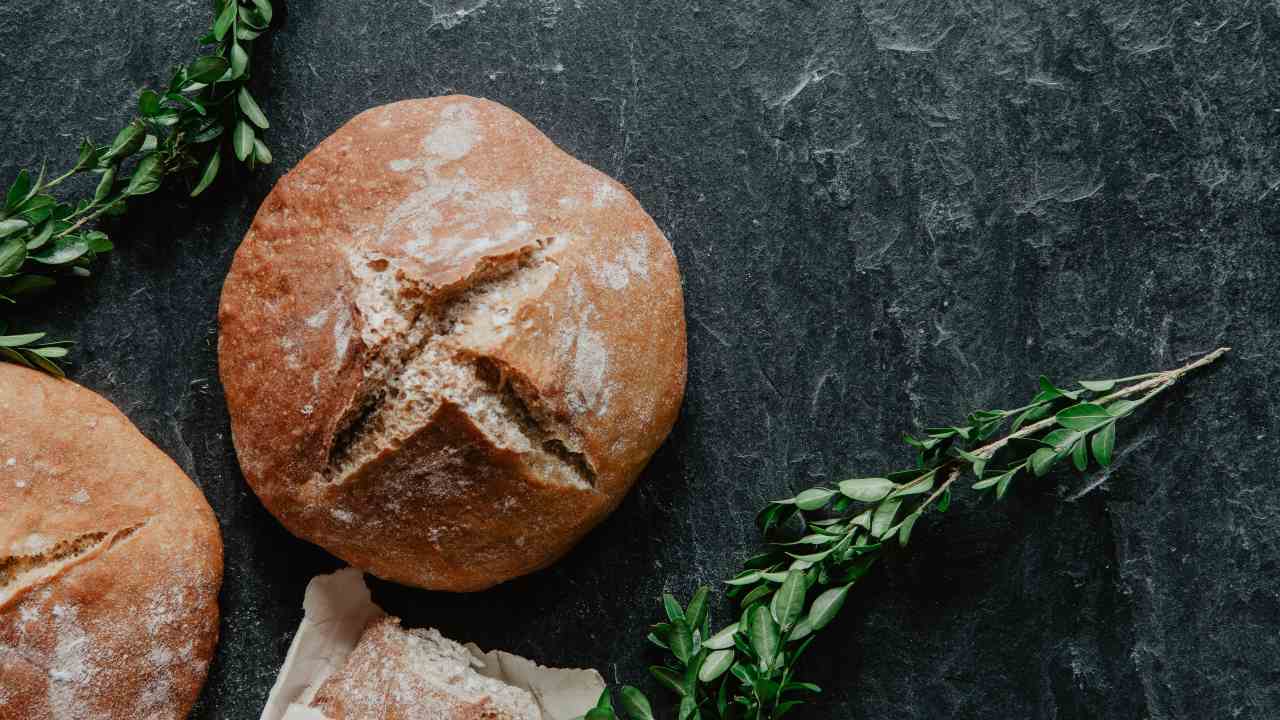 Croce sul pane