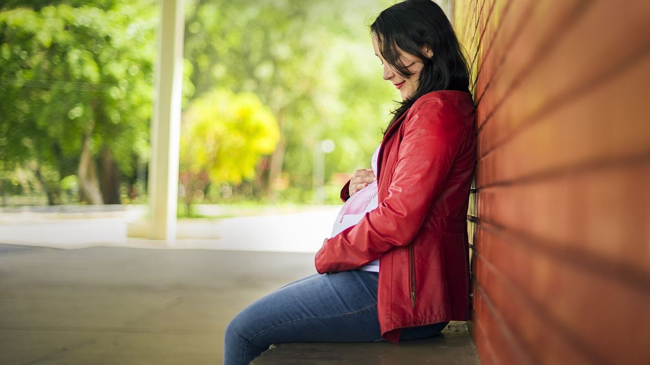 Anche il parto può portare al prolasso dell’utero, una situazione che colpisce molte giovani donne
