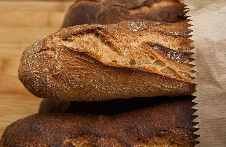 Dieta quotidiana, il pane è essenziale