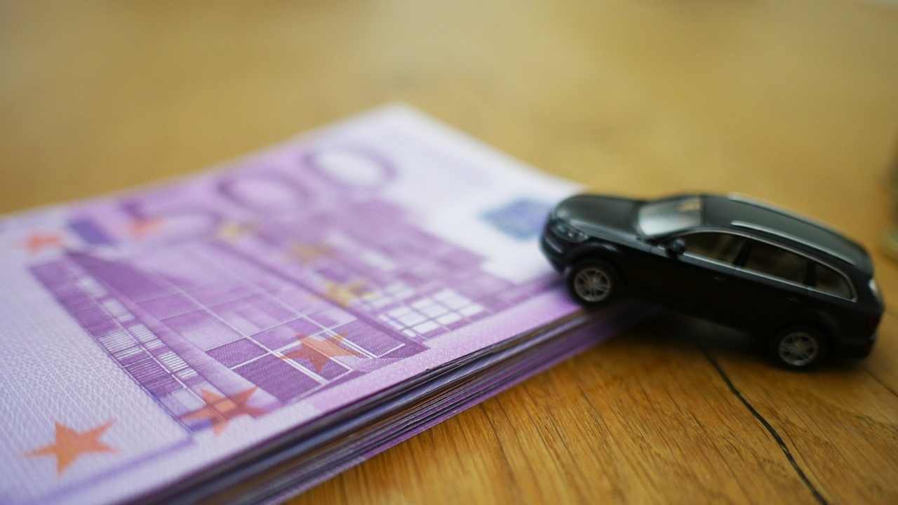 Bollo auto scaduto sanzioni previste