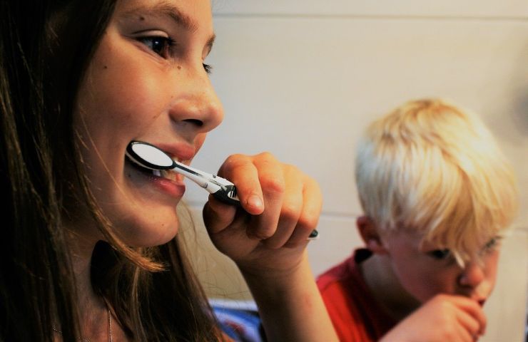 lavare denti dentista consigli