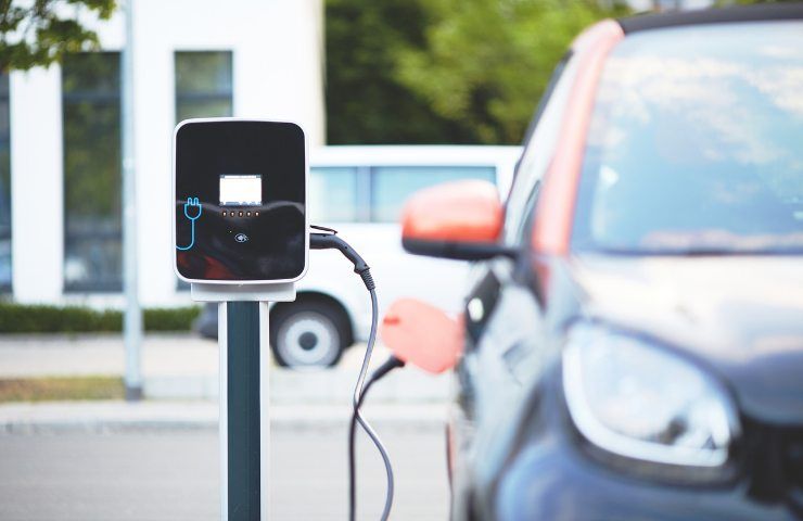 Postazione di ricarica per auto elettrica