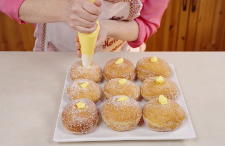 bomboloni