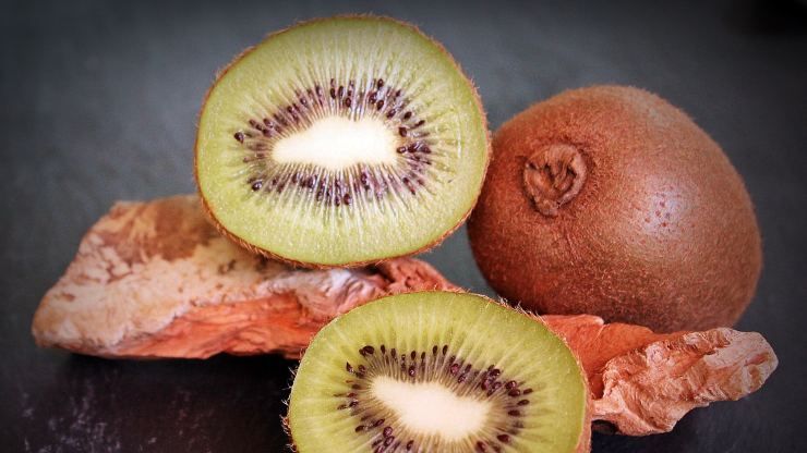 come mangiare il kiwi